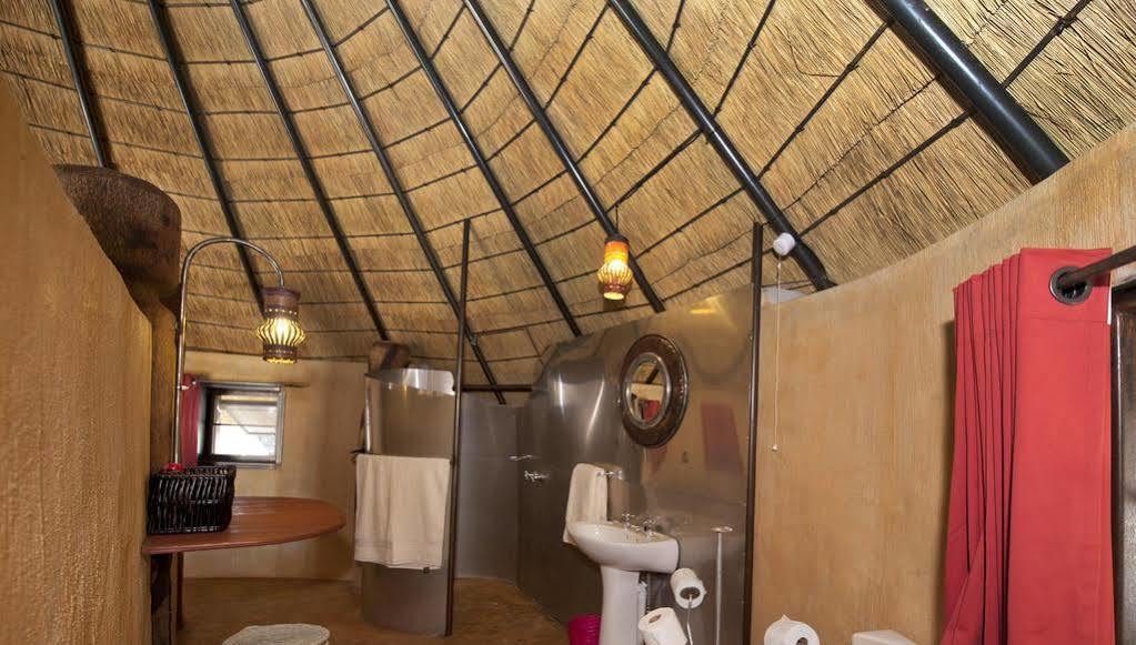 Ongula Village Homestead Lodge Ondangwa Exterior foto